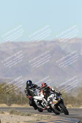 media/Dec-04-2025-Racers Edge (Thu) [[5ebc9f124d]]/3-B Group/1-Session 1 (Turn 7)/